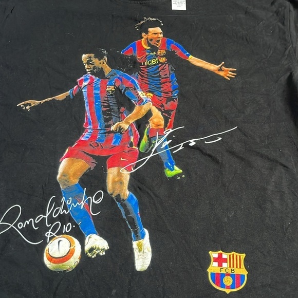 Glo Collection Messi and Ronaldinho Duo Tee Size L NWT - Picture 3 of 12